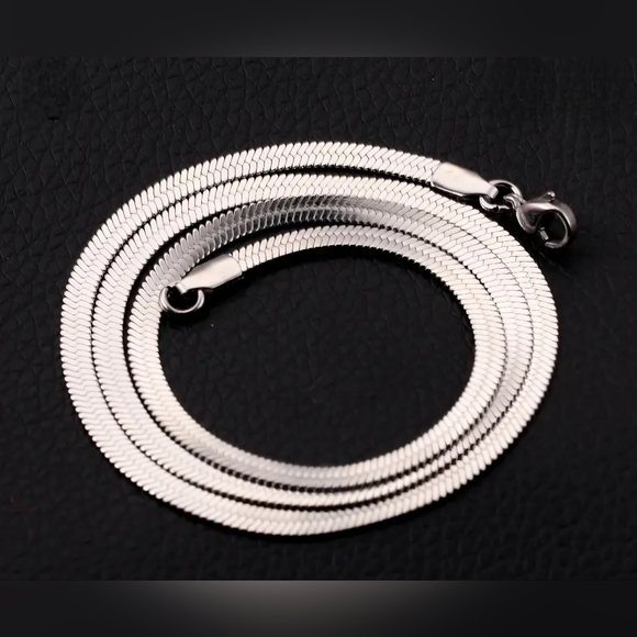 Stainless Steel 22in Herringbone Chain for Women or Men - Picture 2 of 3